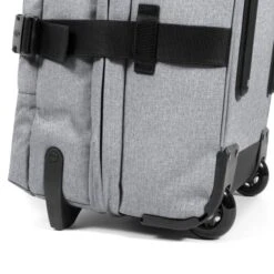 EASTPAK TRANVERZ M SUNDAY GREY 23 11 EASTPAK TRANVERZ M SUNDAY GREY 23 -Hiking And Camping 9 111484 tranverz m sunday grey ek00062l 363 04