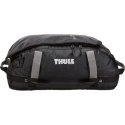 THULE CHASM 40L DUFFEL BAG BLACK 23 10 THULE CHASM 40L DUFFEL BAG BLACK 23 -Hiking And Camping 9 111946 3204413 blk 03